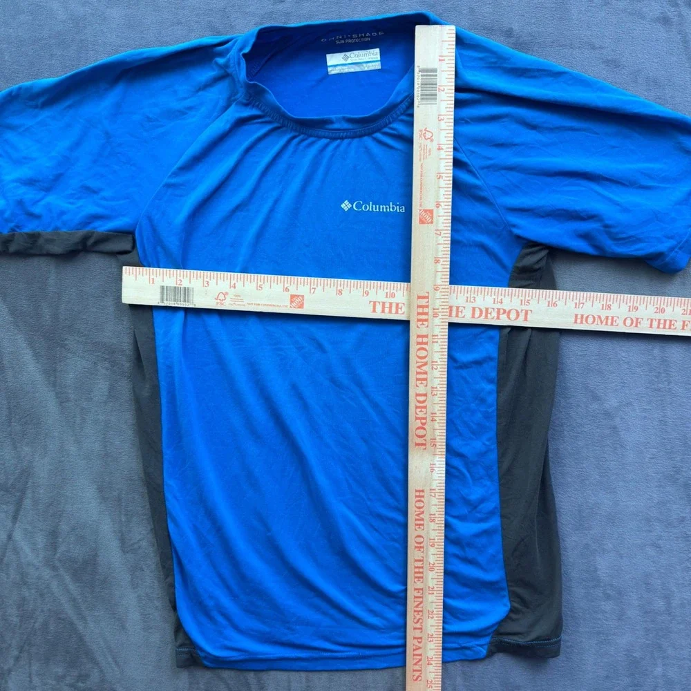 Columbia Boys Blue Omni-Shade Sun Protection Performance T-Shirt Size M 10/12